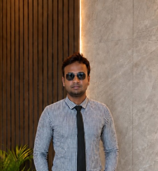 Max Mahmud, 28, Yola
