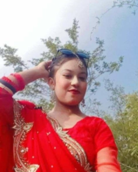 Mohona, 25, Bou Merds