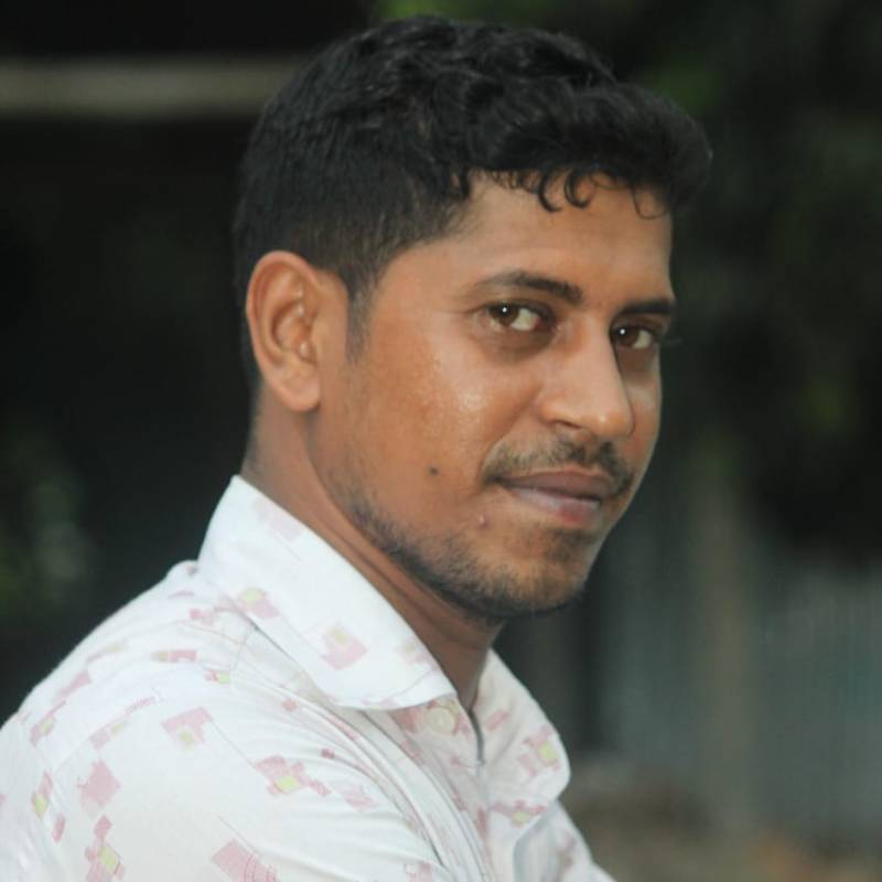 Hakimullah, 33, Koupla