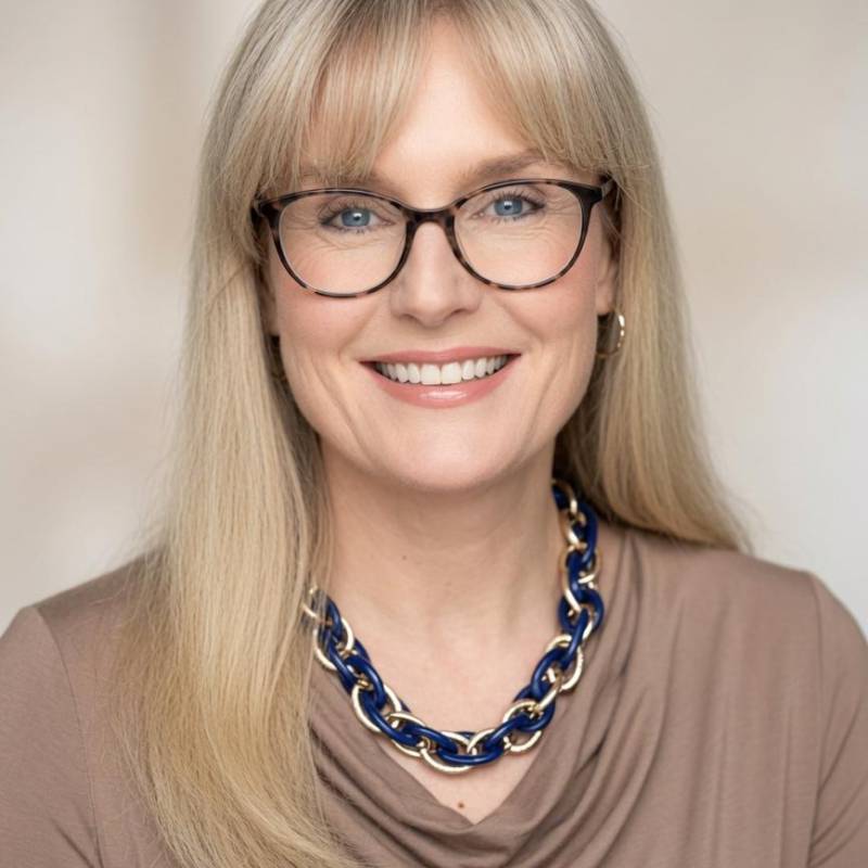 Danielle, 52, Uganda