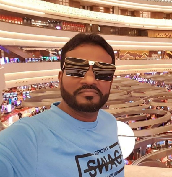 Mahmud, 31, Bhambia Bhai