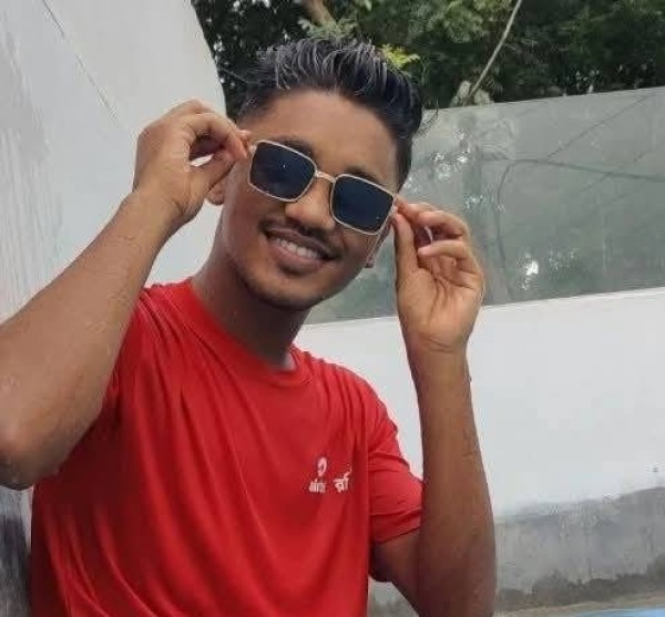 Rian, 22, Odatturai