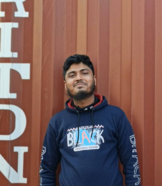 Abid, 27, Balangkas