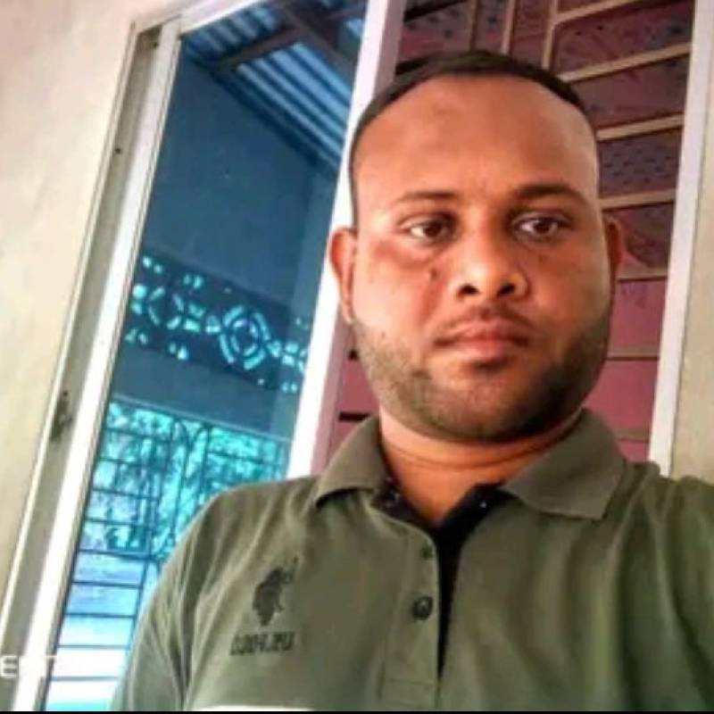Shejnur, 32, Davenport