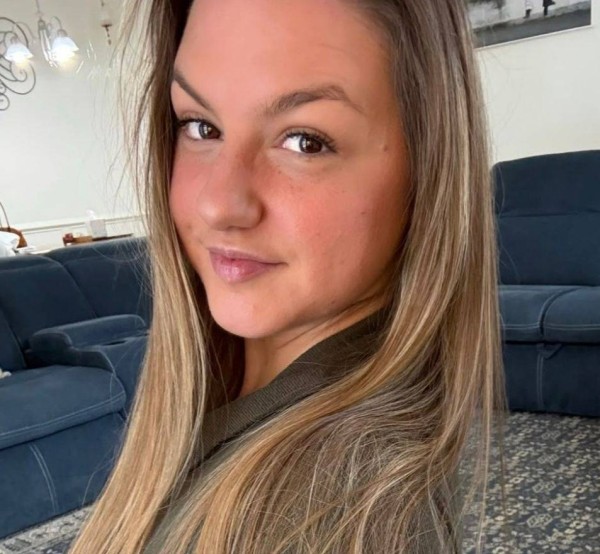 Olivia, 23, Tasova