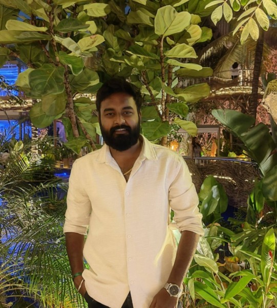 Sanjeev, 30, Maurice