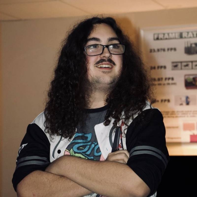 Zander, 20, Kangaba