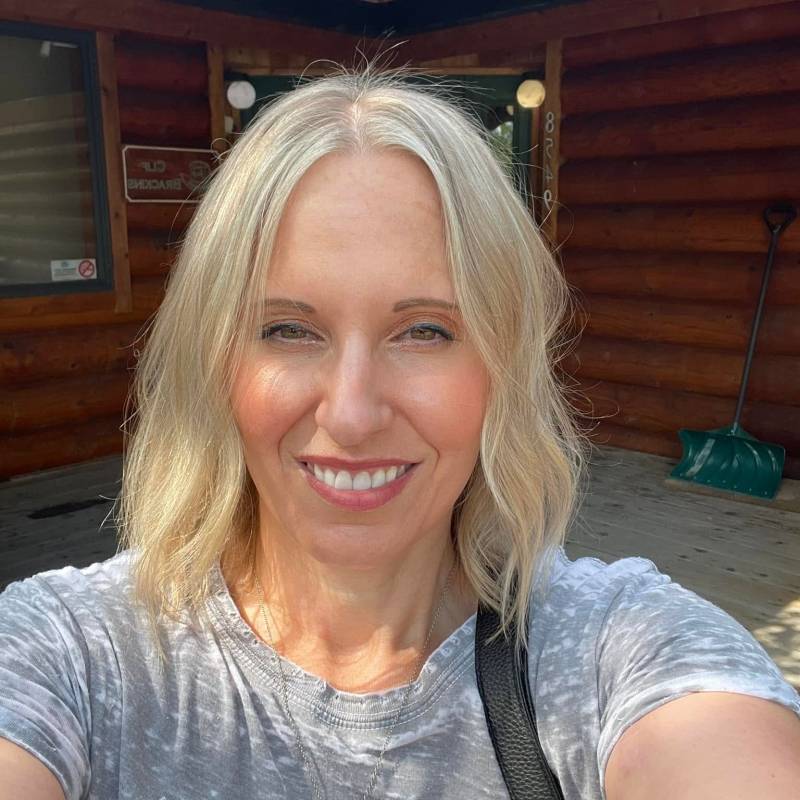 Katia, 26, Kent
