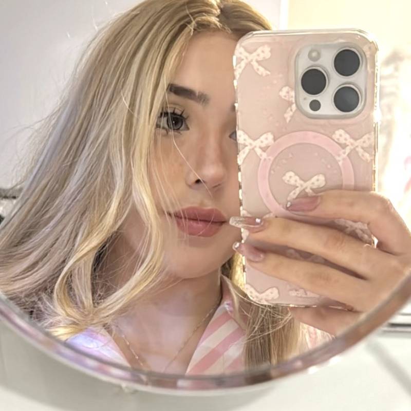 Aurora Bennett, 30, Waldenbuch