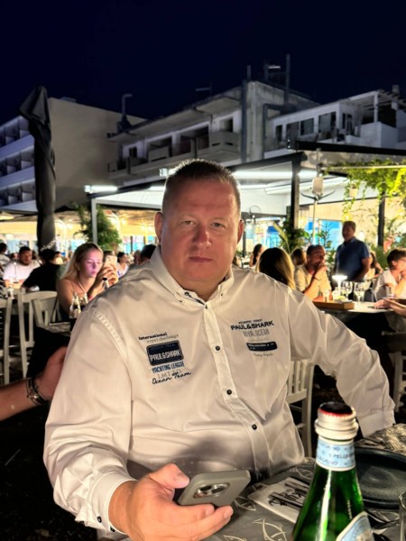 Bobby, 63, Odlabari