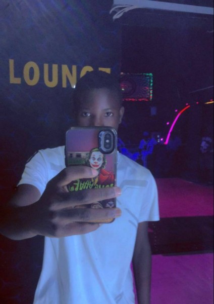 Donzee, 24, Togo