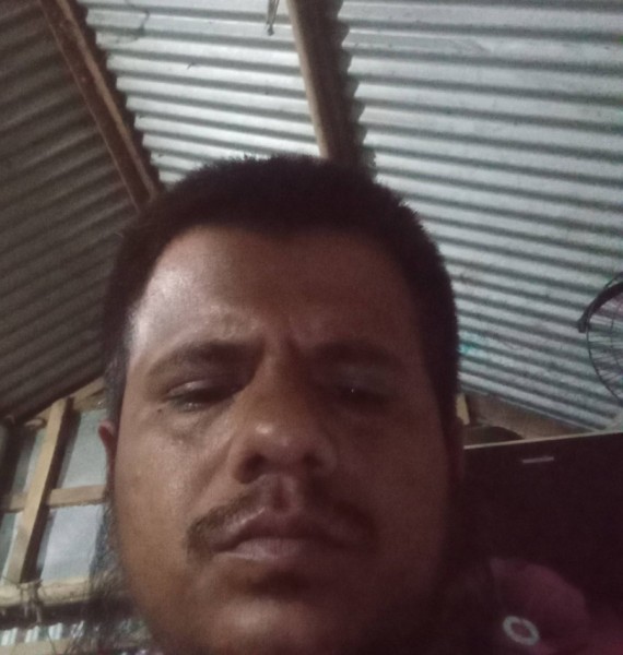 Noorhosen, 20, Boucbelair
