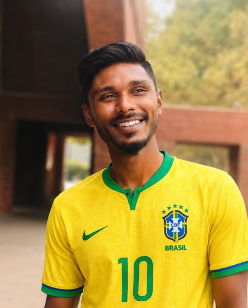 Rezon, 26, Capaci