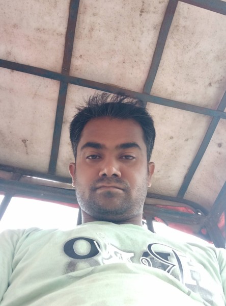Alihossen, 35, Peshawar Pakistan