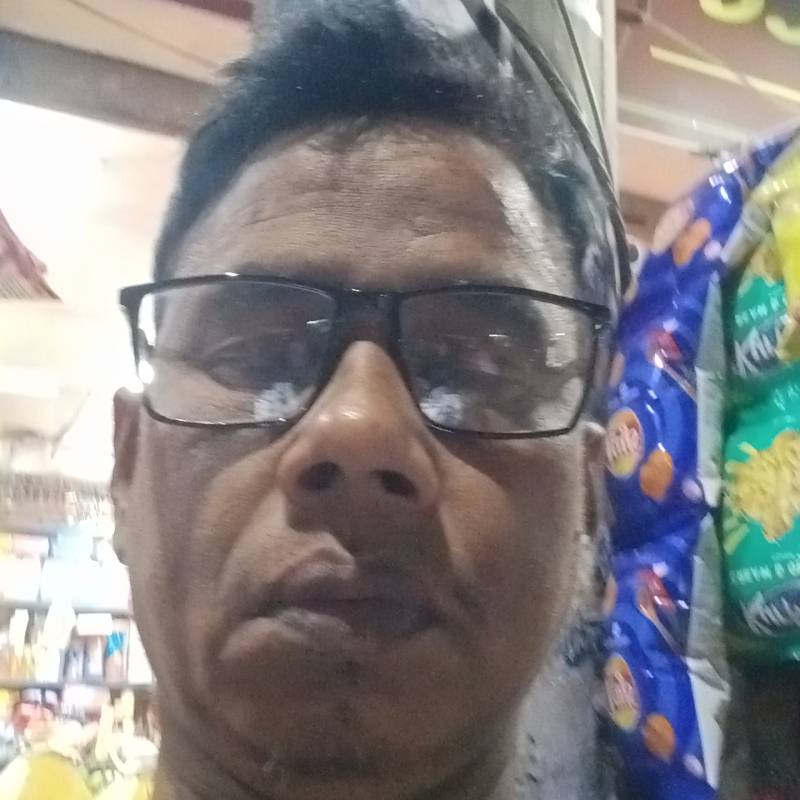 TAREK, 35, Livingston