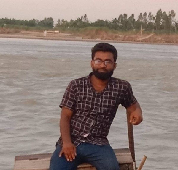 Abu Bokker, 32, Sulawesi Utara