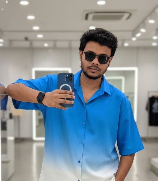 Borkot, 27, Sihanamaro