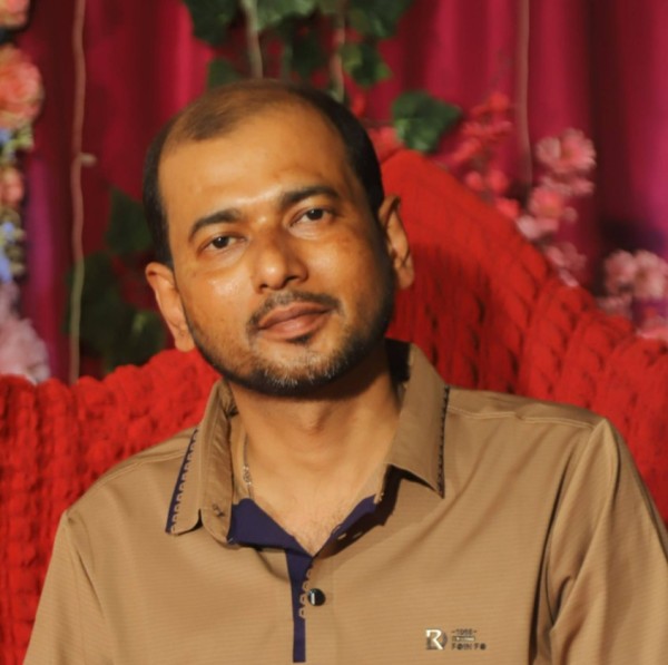 M.A.Mintu, 34, Iceland