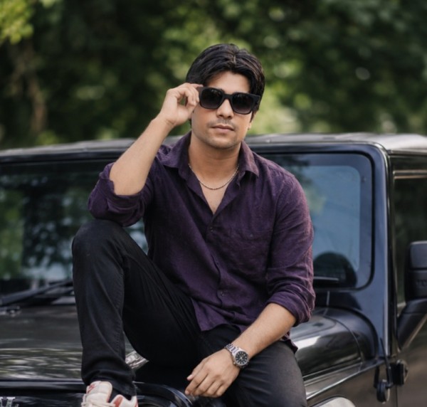 Kishor, 31, Peoria