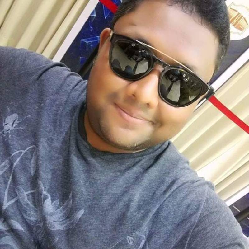 Khan Saheb, 37, Distrito Capital