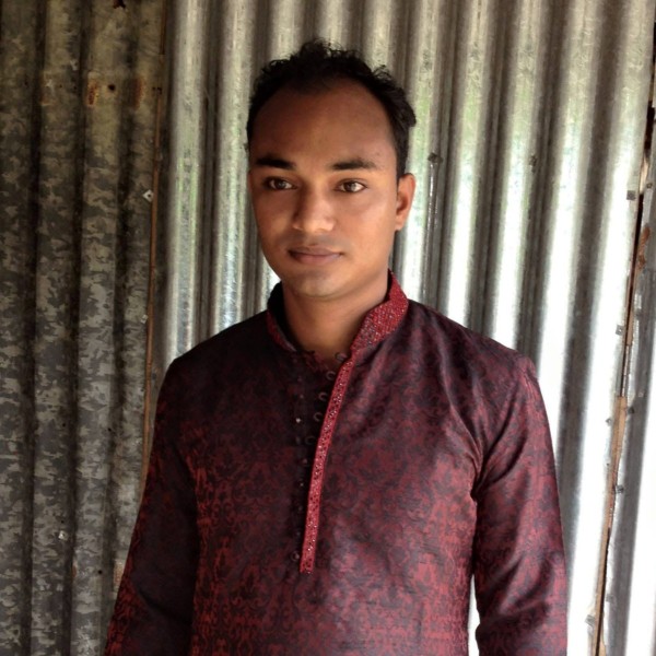 Jakir, 30, Holeov