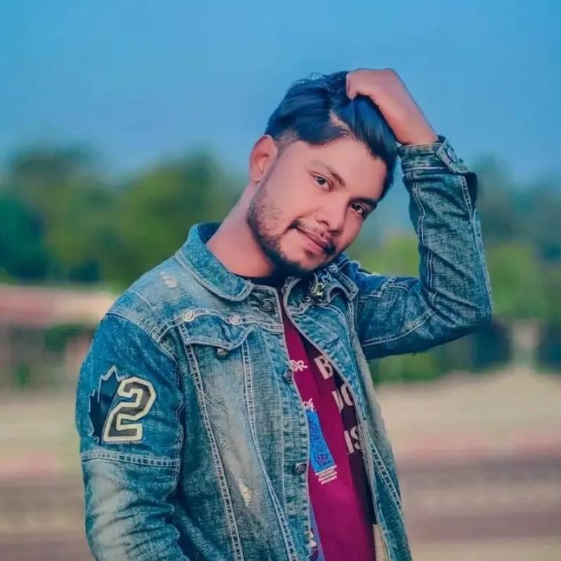 Sumon, 26, Stelle