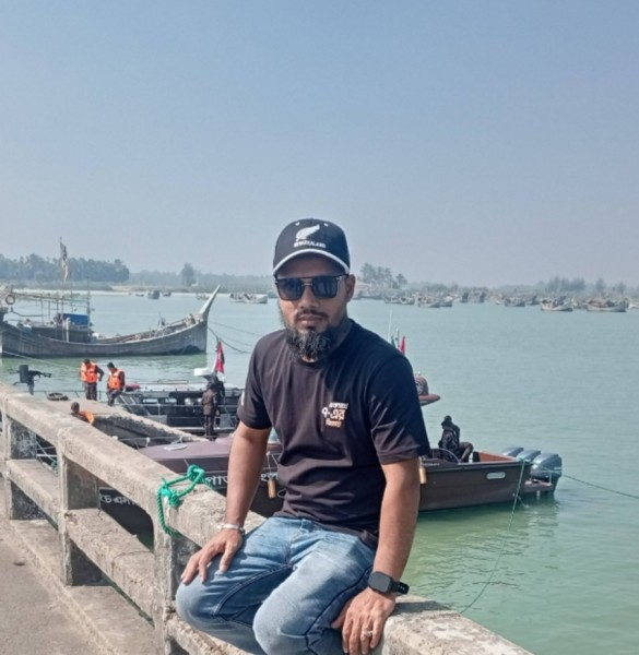 Alamgir Hossain, 31, Lanark