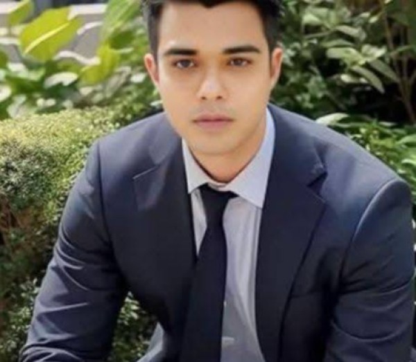 Mr. Likhon, 20, La Crau
