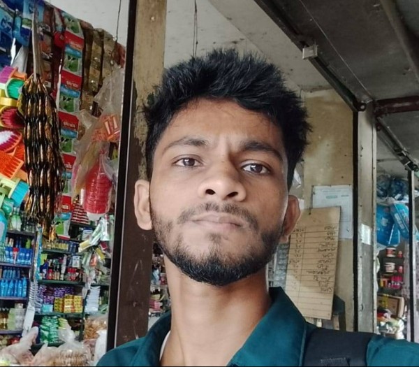 Srabon, 27, Shelburne