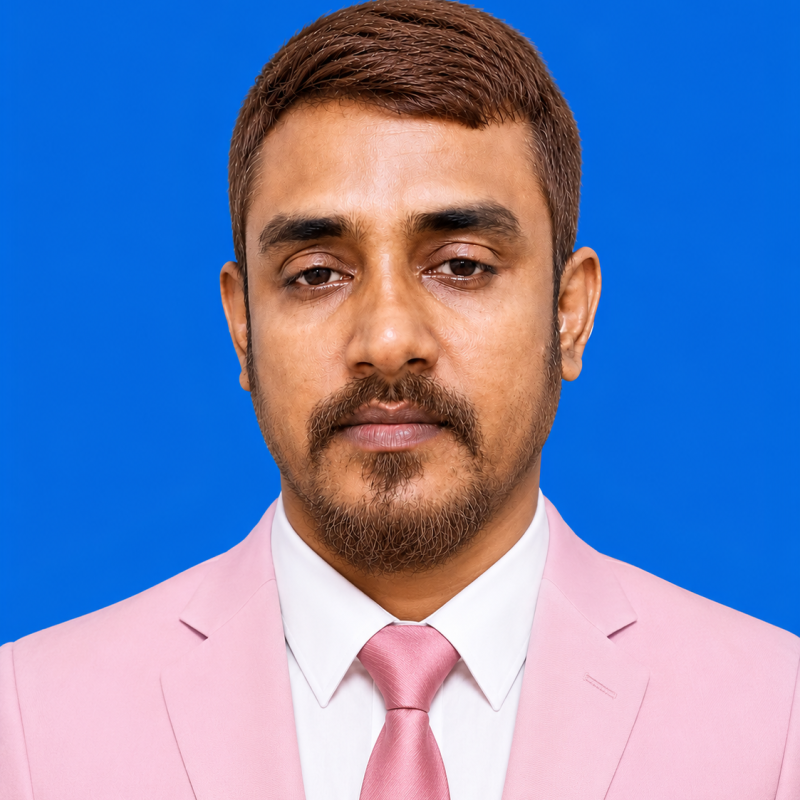 Rezaul, 38, Halikko