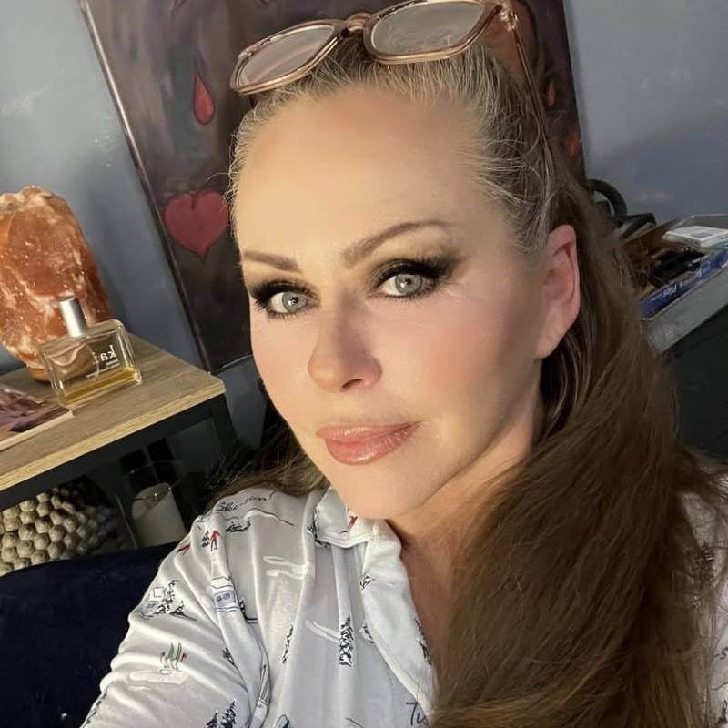 Serena45875 dating