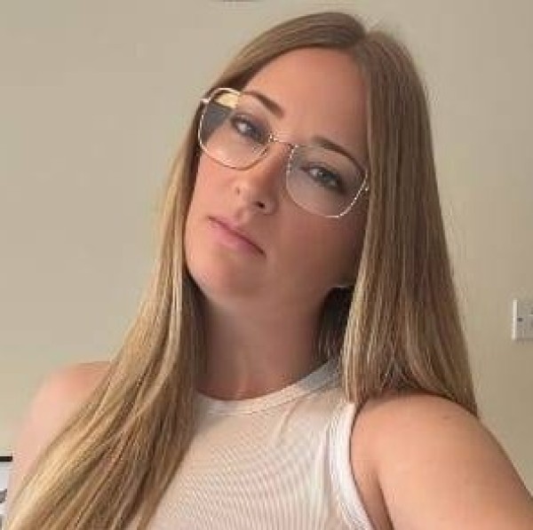MargretDonald73218 dating