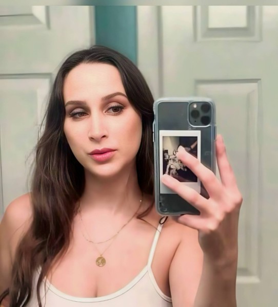 NatashaAdams78382 dating