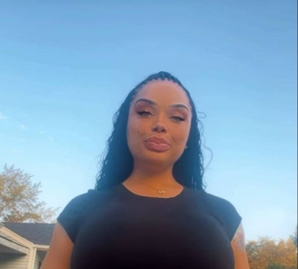 Sandra81796 dating
